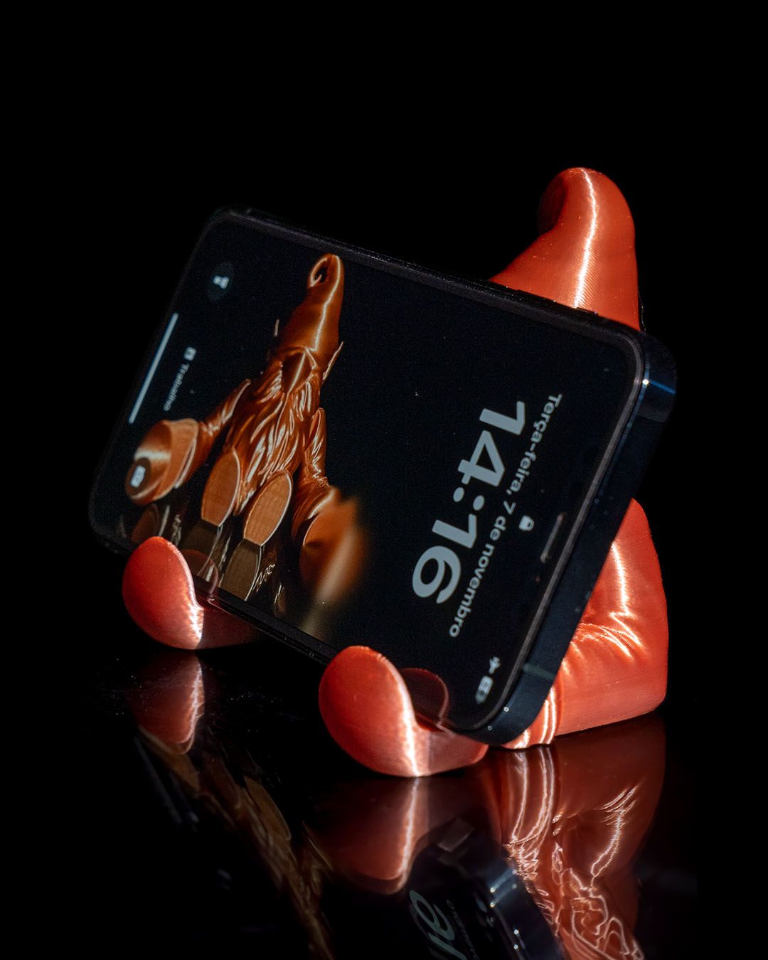 Gnome Phone Holder